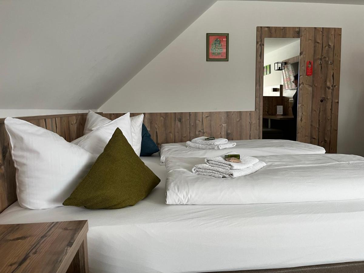 Gasthaus-Pension Hofmann Обердакштеттен Экстерьер фото